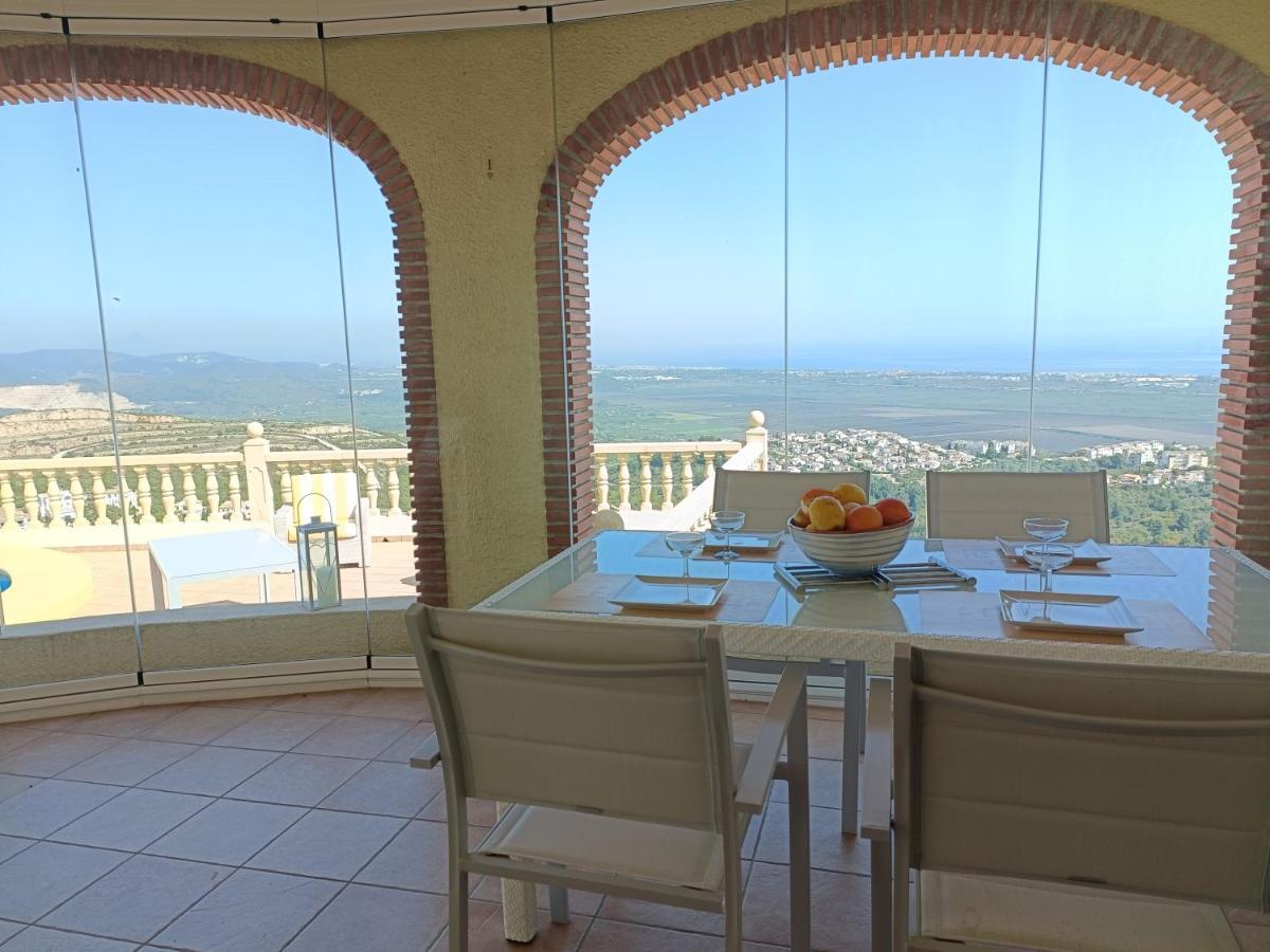 Villa Cristal Ráfol de Almunia Екстериор снимка